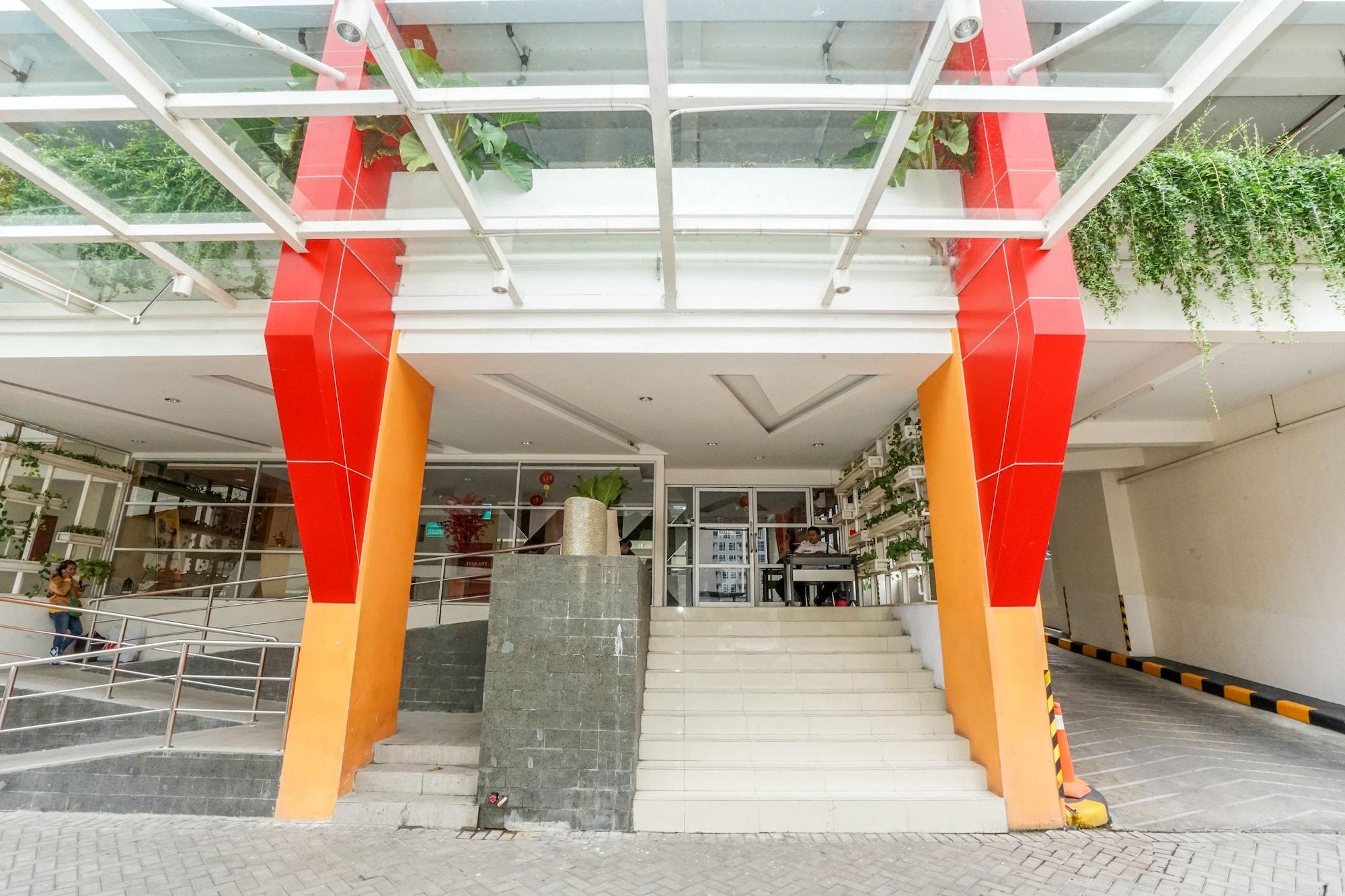 Super Oyo Capital O 91962 Pavilion Permata Surabaya Exterior foto