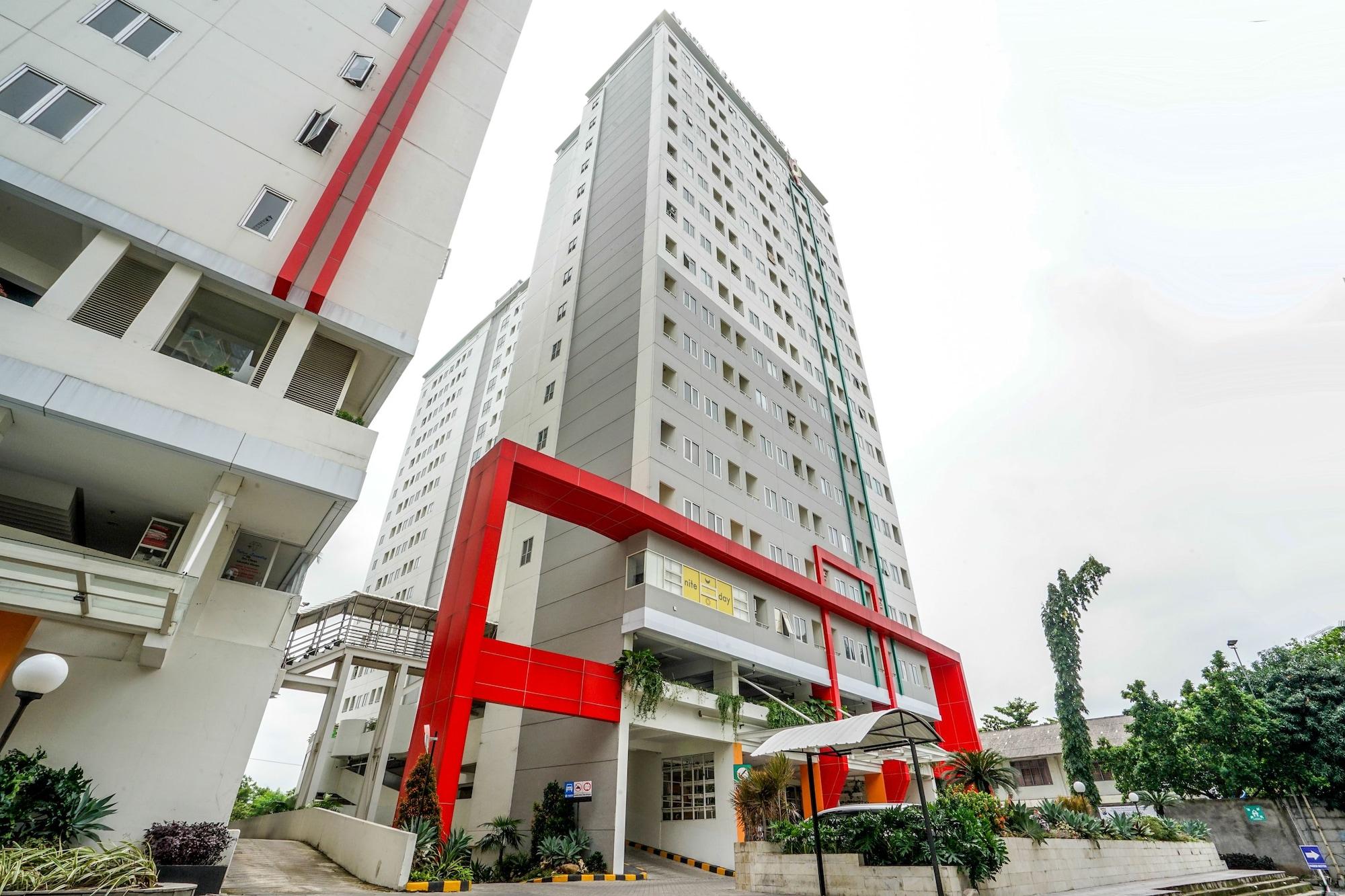 Super Oyo Capital O 91962 Pavilion Permata Surabaya Exterior foto